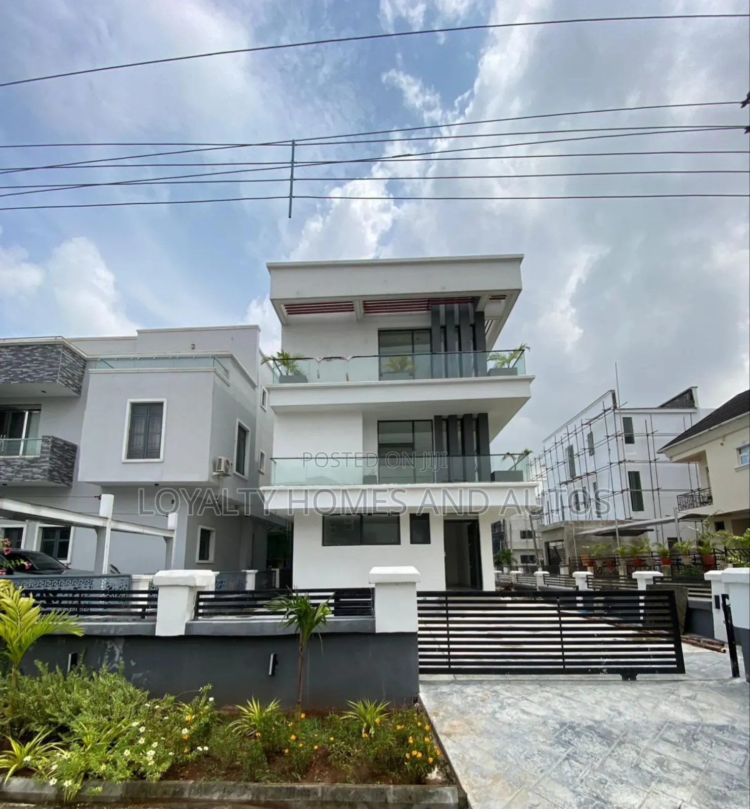 Furnished 5bdrm Duplex in Osapa london for sale in Osapa london