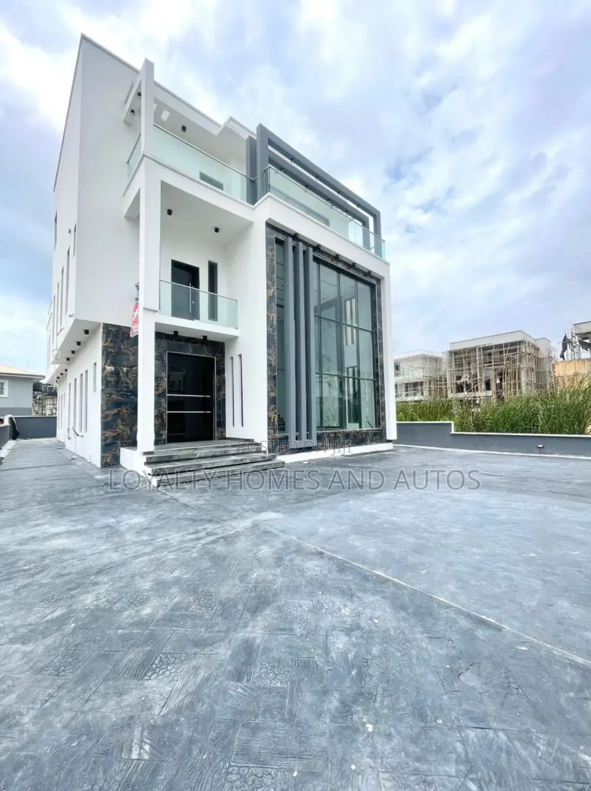 Furnished 5bdrm Duplex in Lekki for sale in Lekki