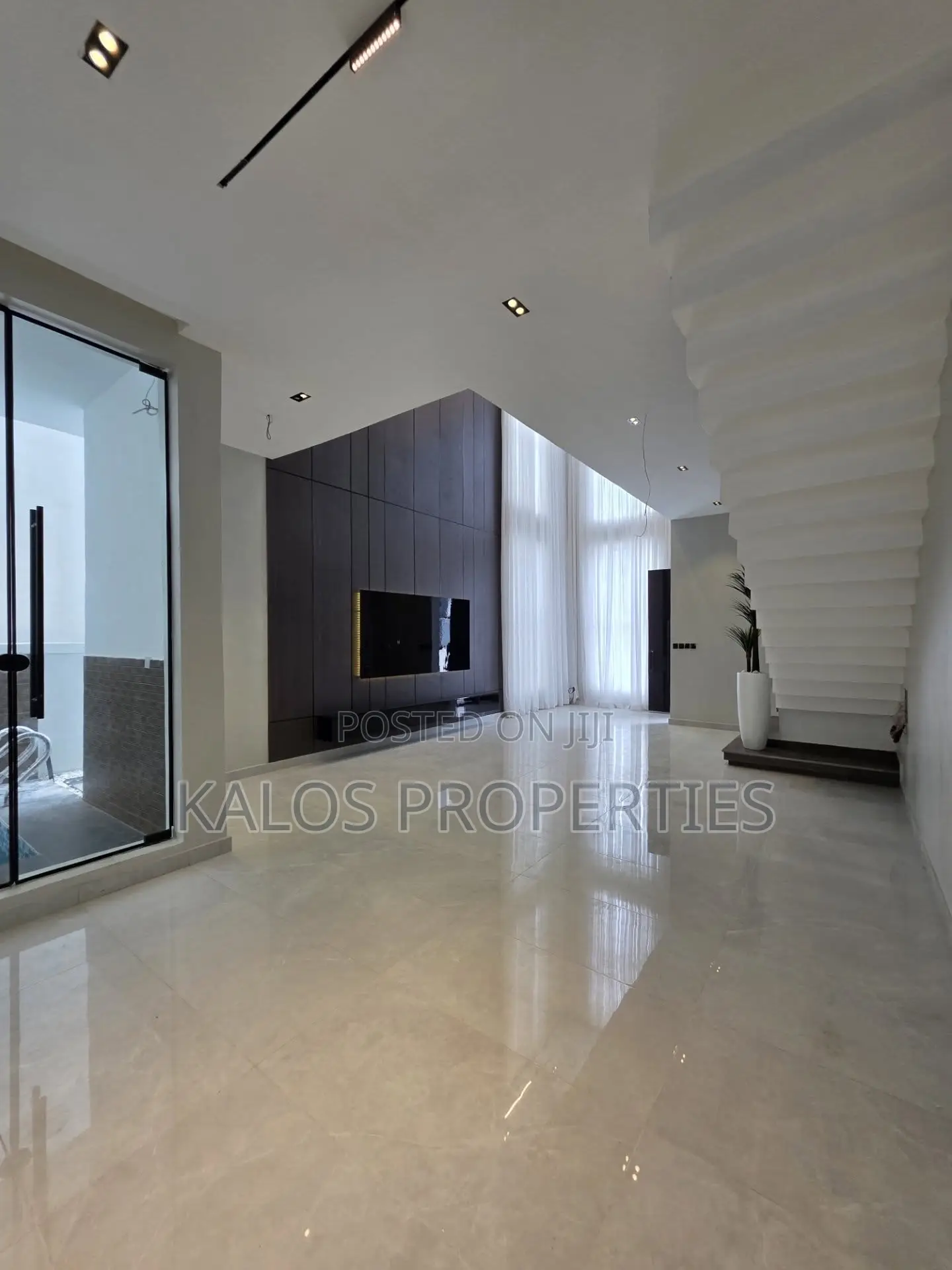 5bdrm Duplex in Orchid Lekki Lagos, Chevron for sale in Chevron