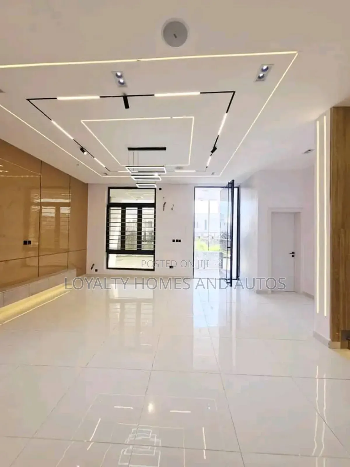Furnished 5bdrm Duplex in Chevron for sale in Chevron