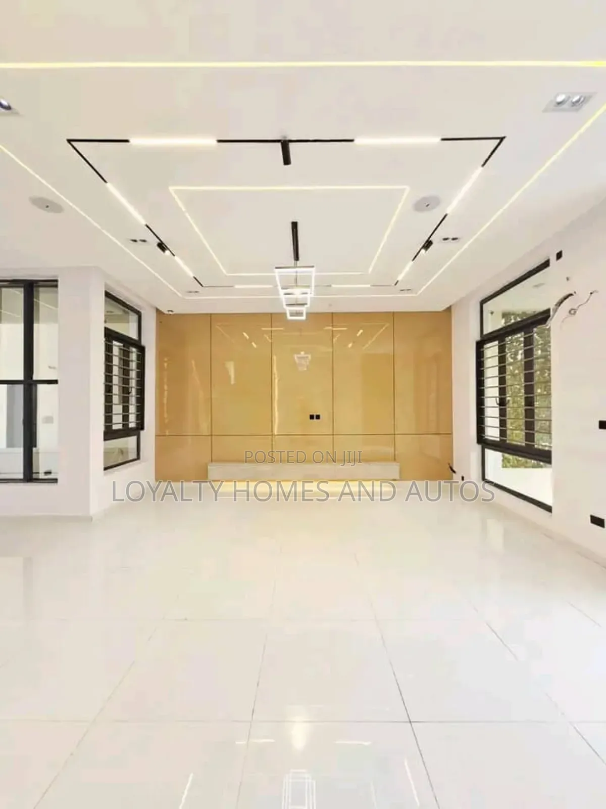 Furnished 5bdrm Duplex in Chevron for sale in Chevron