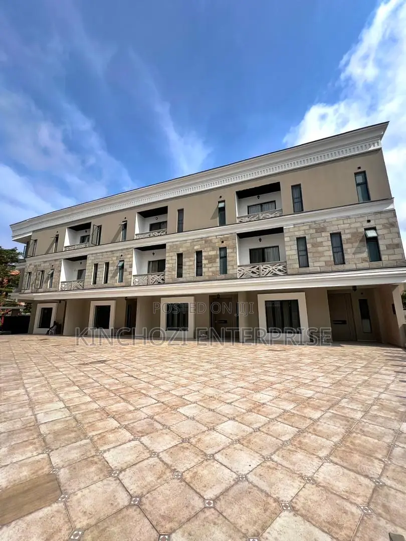 5bdrm Duplex in Parkview Estate for rent in Parkview Estate