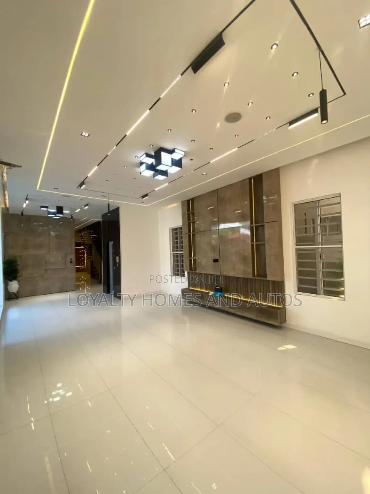 Furnished 5bdrm Duplex in Lekki Phase 1 for sale in Lekki Phase 1