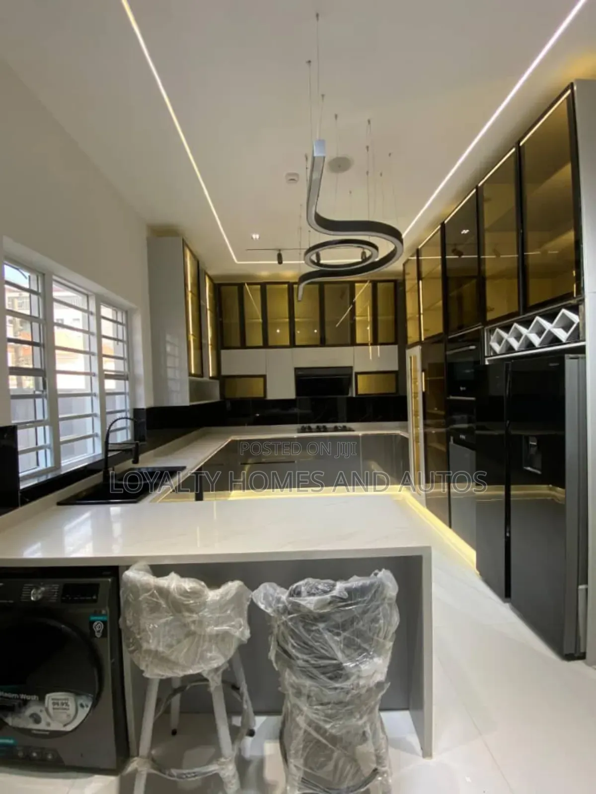 Furnished 5bdrm Duplex in Lekki Phase 1 for sale in Lekki Phase 1