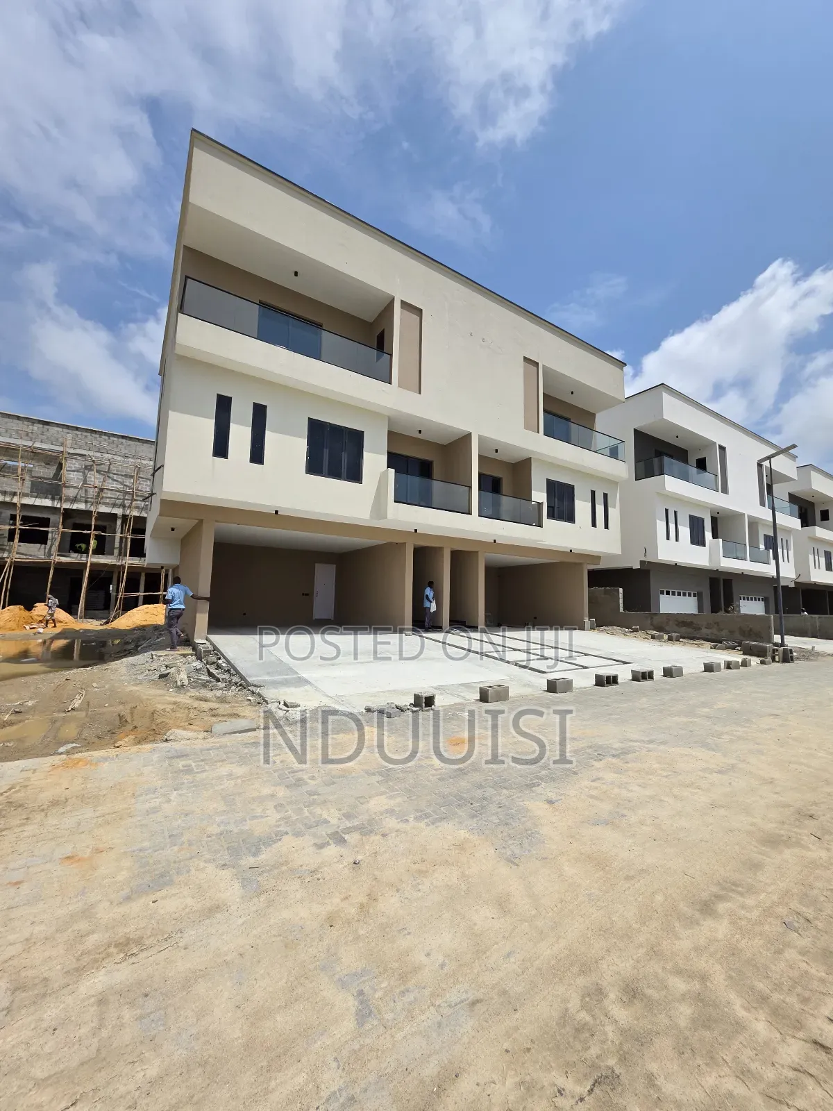 4bdrm Duplex in Lekki Phase 1 for sale in Lekki Phase 1