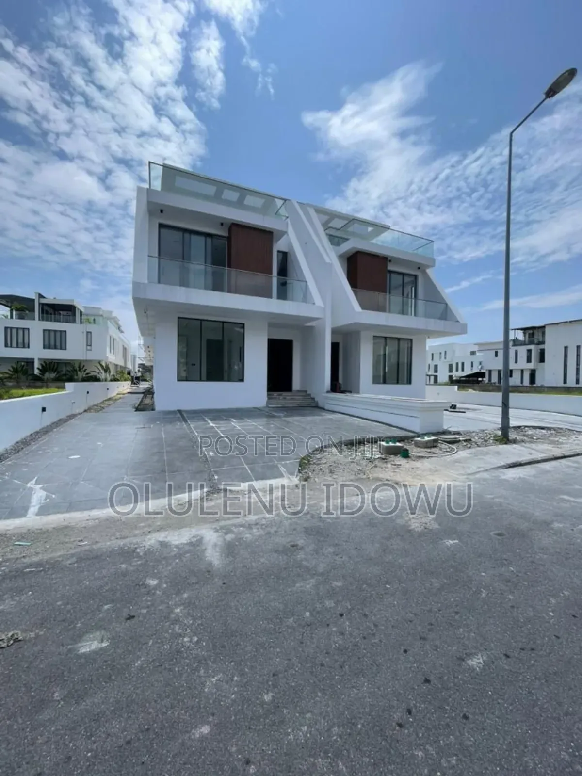Furnished 5bdrm Duplex in Ikate for sale in Ikate