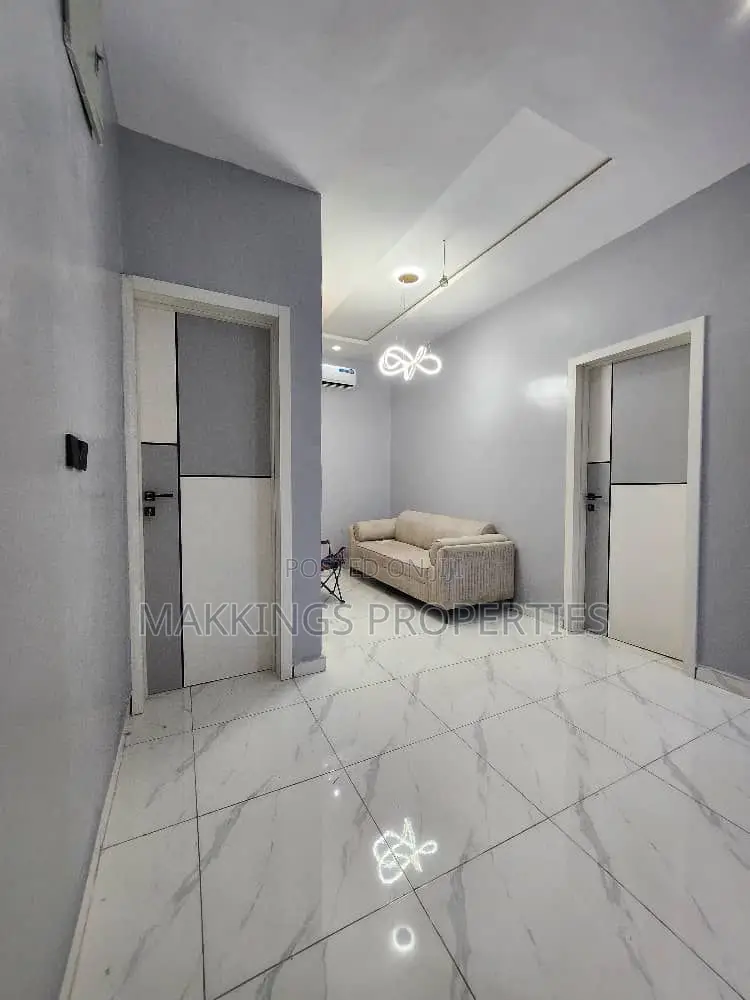4bdrm Duplex in Chevron for rent in Chevron