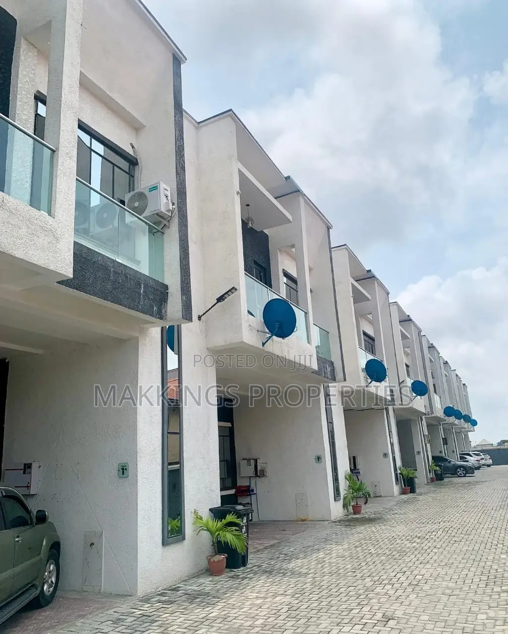 Furnished 4bdrm Duplex in Ikota for rent in Ikota