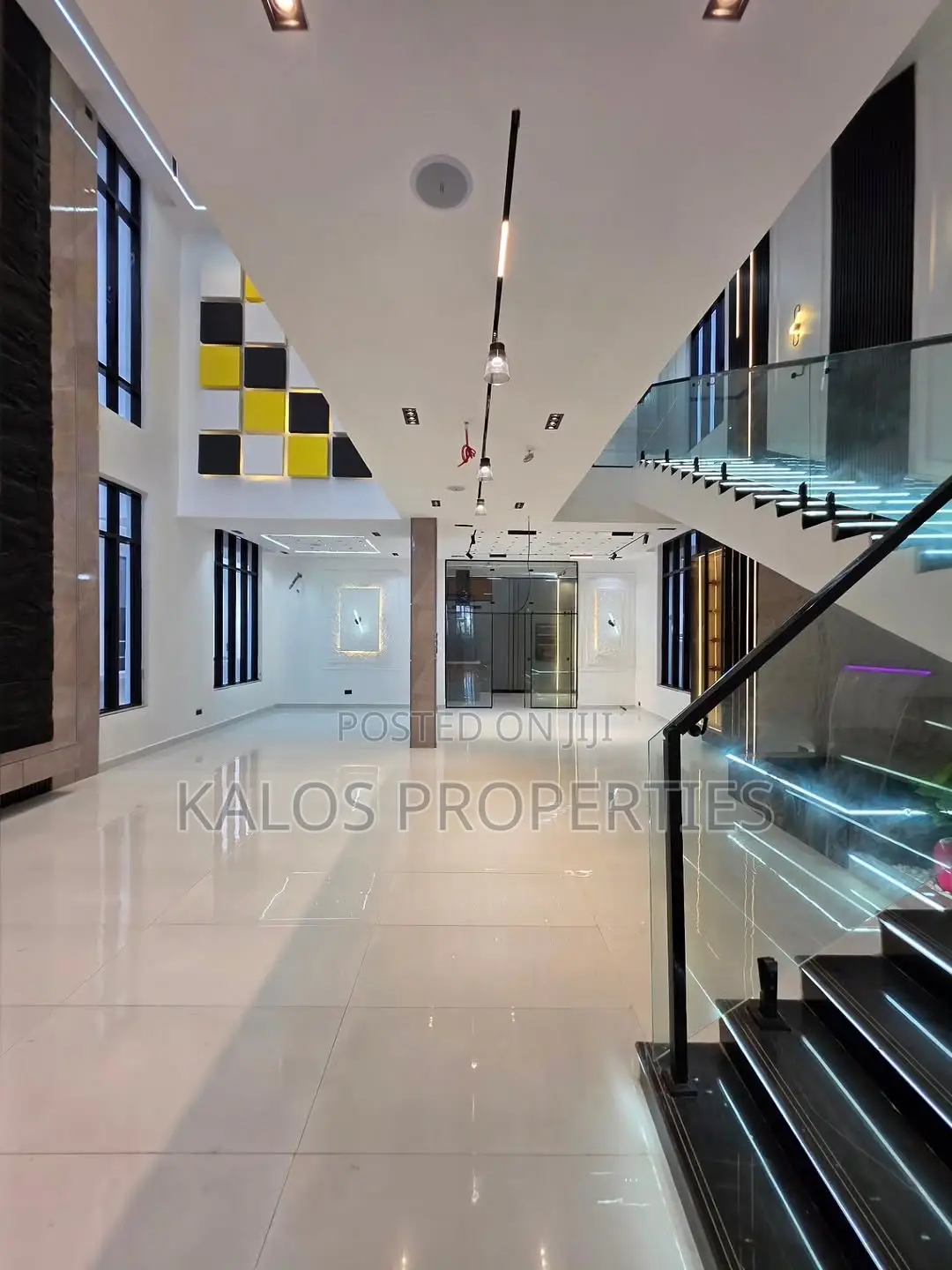 6bdrm Duplex in Chevron Lekki Lagos for sale in Chevron