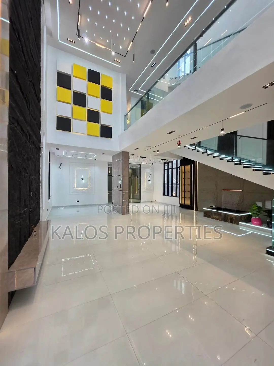 6bdrm Duplex in Chevron Lekki Lagos for sale in Chevron