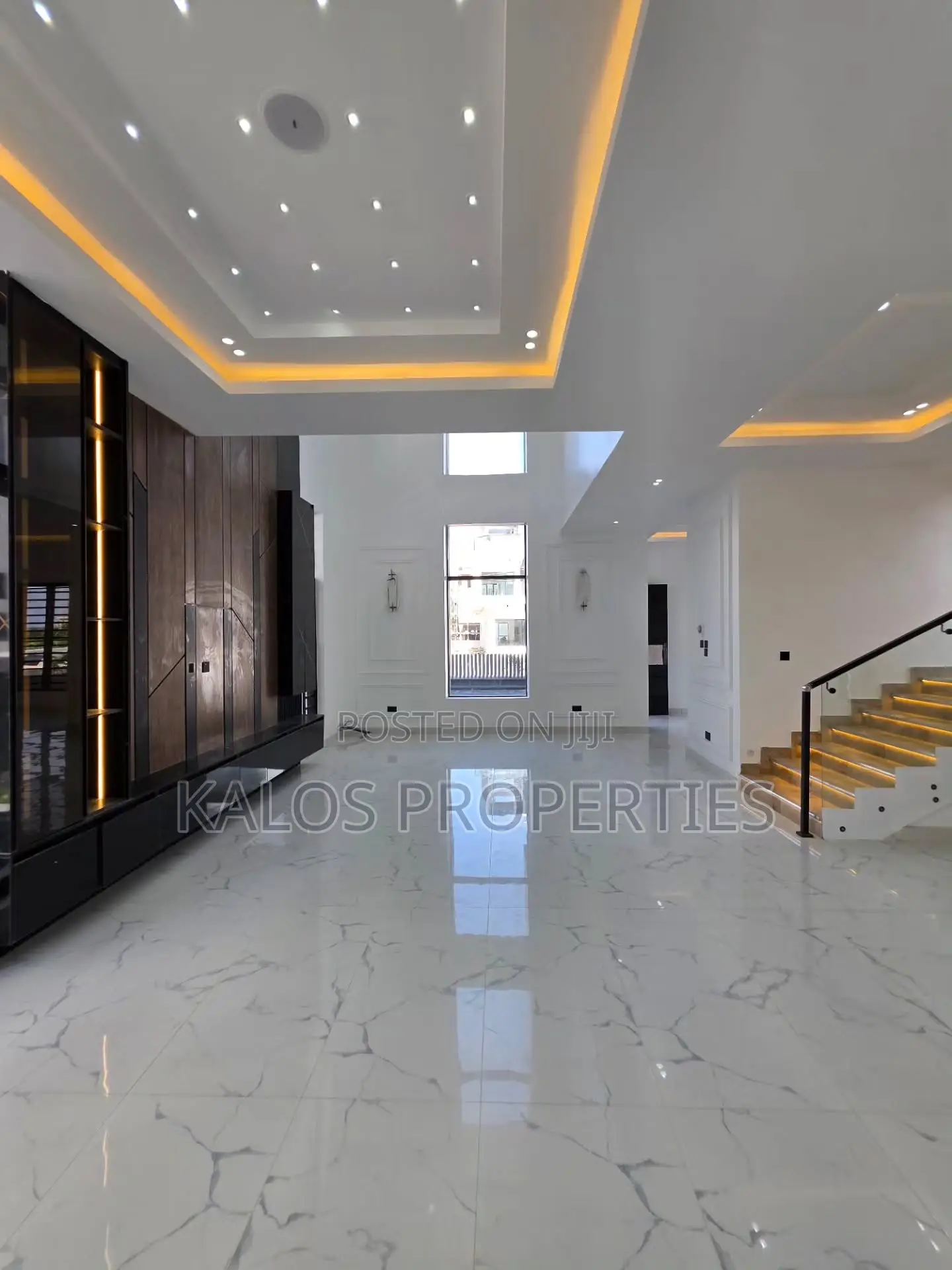 5bdrm Duplex in Megamound Housing, Lekki Phase 2 for sale in Lekki Phase 2