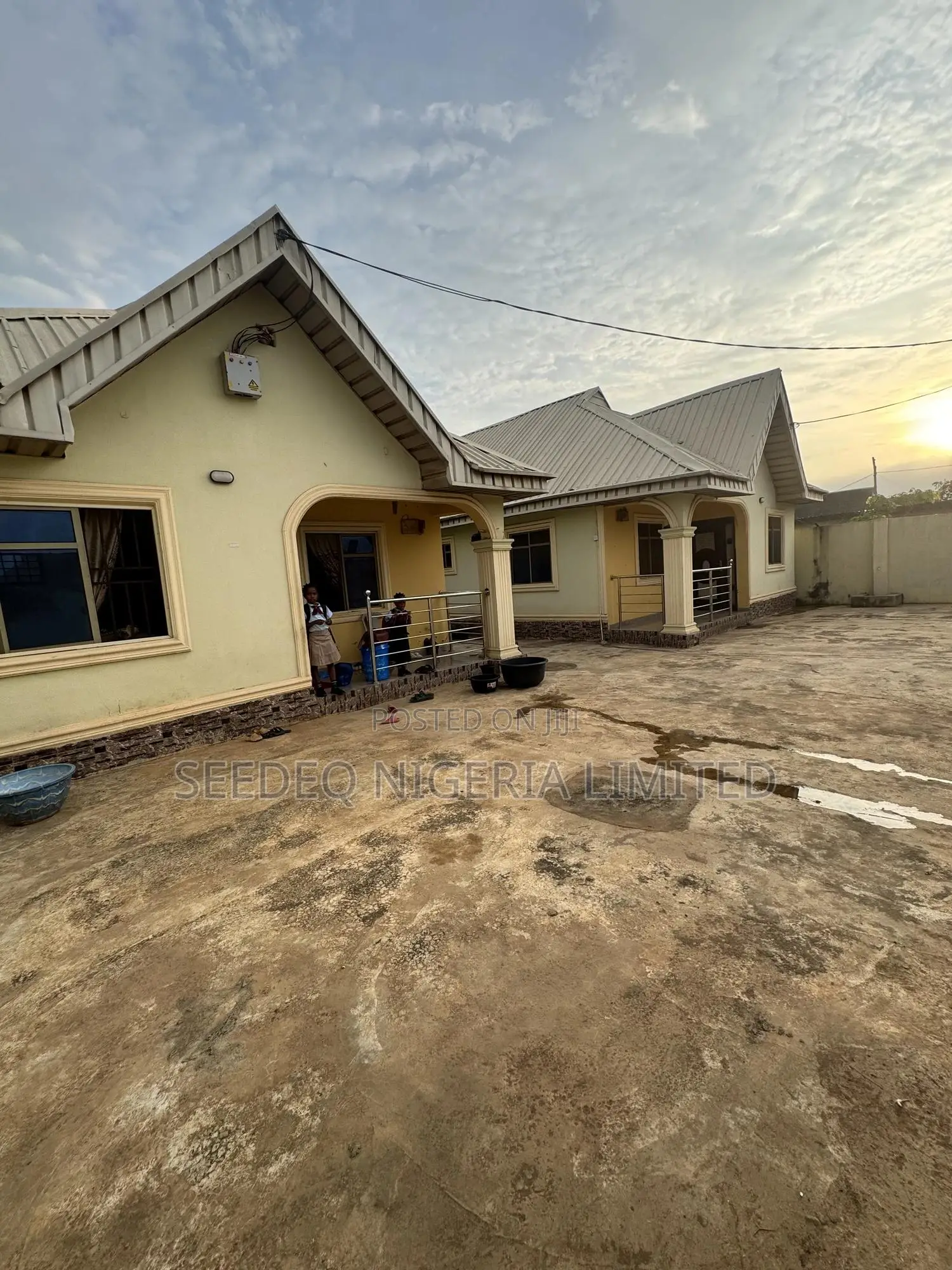 1bdrm Block of Flats in Adekunle Awonuga, Igbogbo for rent in Igbogbo
