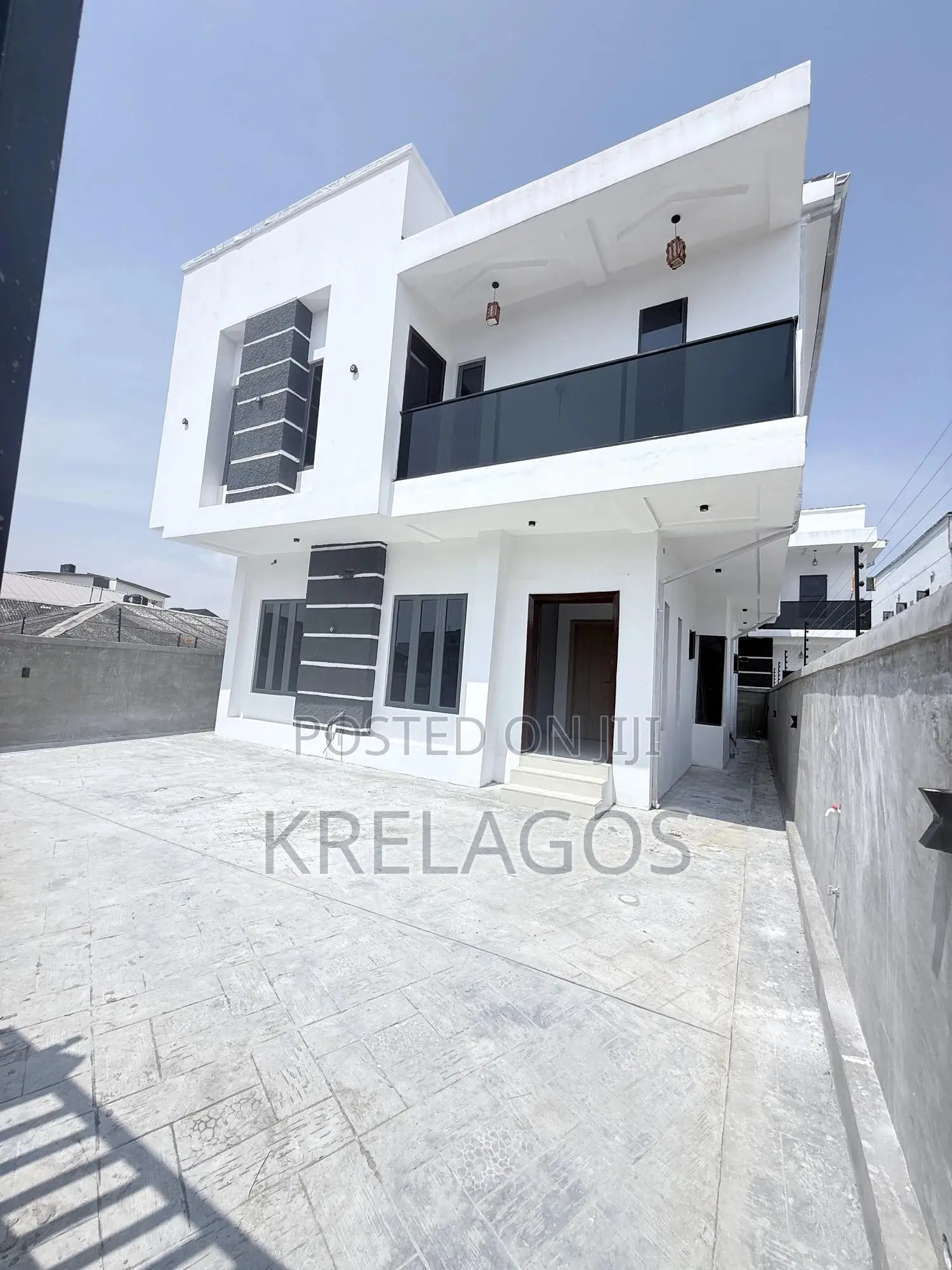 4bdrm Duplex in Ologolo for sale in Ologolo