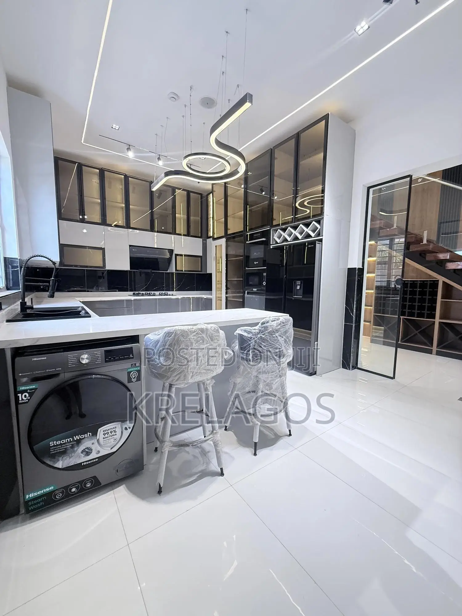 5bdrm Duplex in Lekki Phase 1 for sale in Lekki Phase 1
