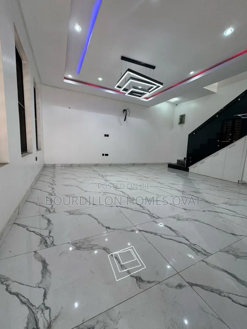 4bdrm House in Ikate Lekki Lagos for sale in Ikate