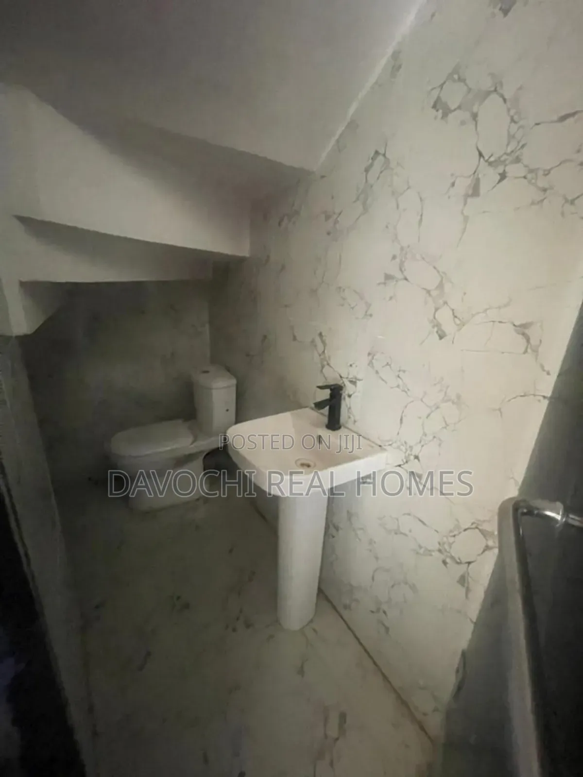 1bdrm Duplex in Ikota Villa Estate, Lekki for rent in Lekki