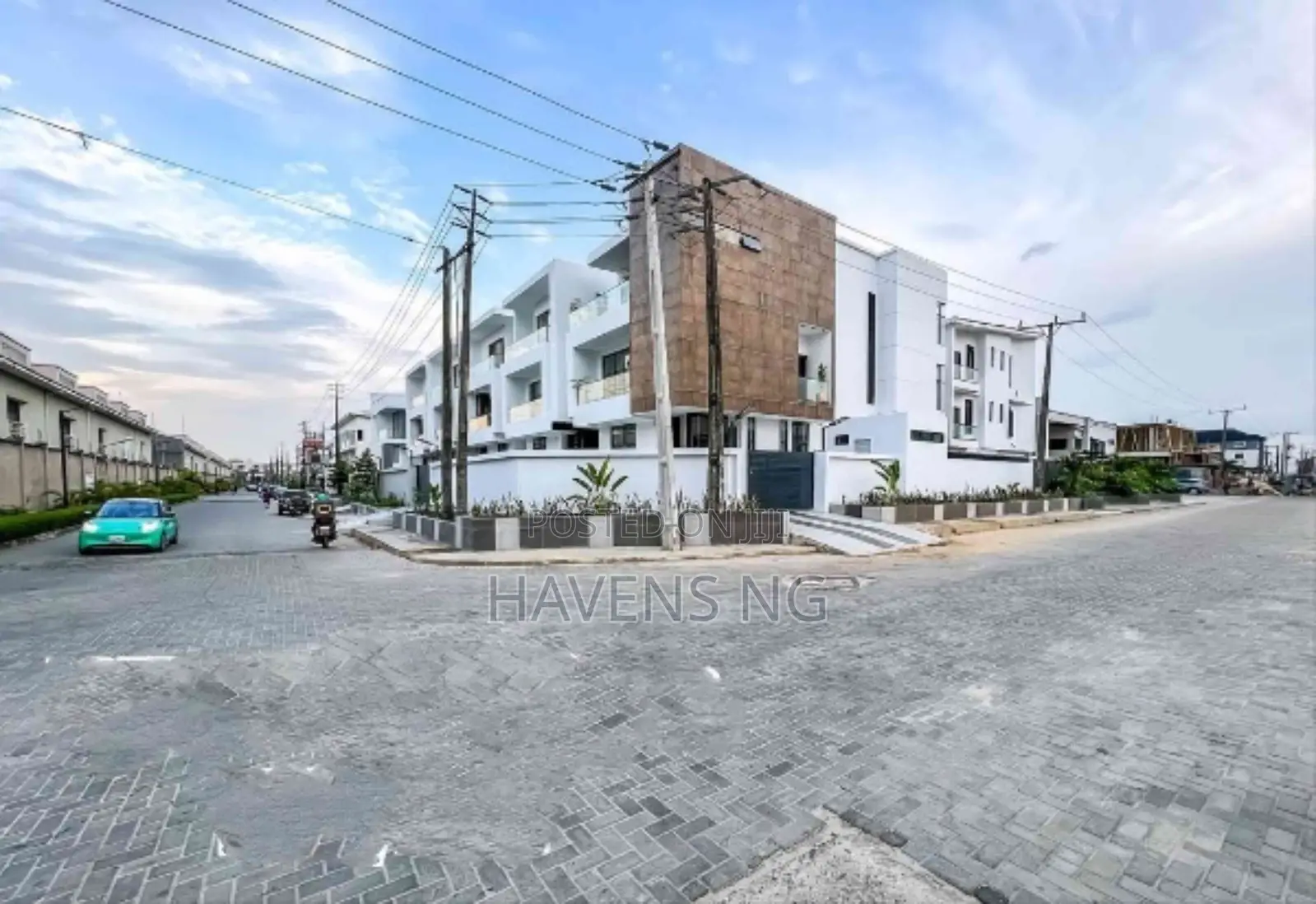5bdrm Duplex in Lekki Phase 1 for sale in Lekki Phase 1
