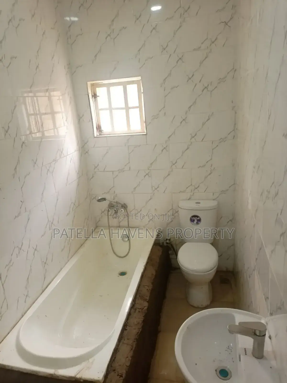 2bdrm Block of Flats in Gwarinpa for sale in Gwarinpa
