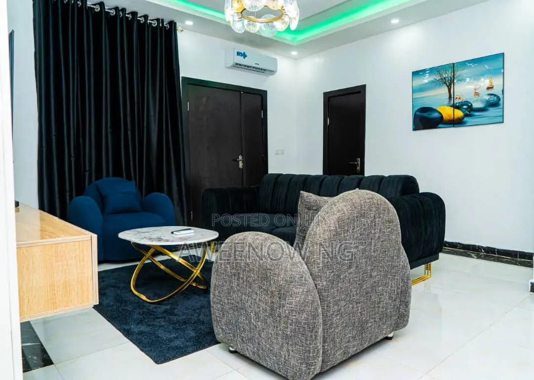 2 Bdroom Flat in GRA Phase 2 Shangisha