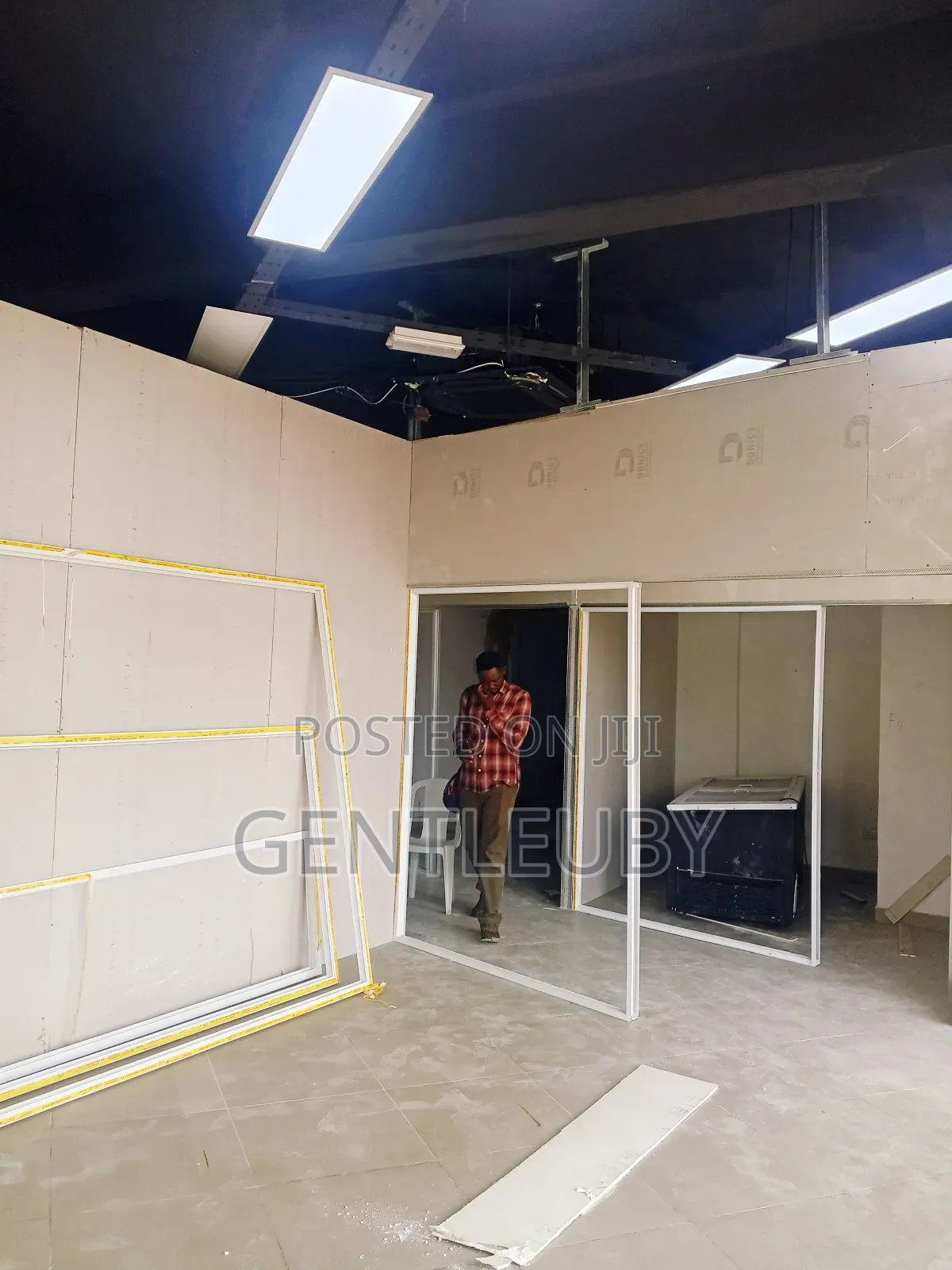Office Space for Rent, Lekki Phase 1 in Lekki Phase 1