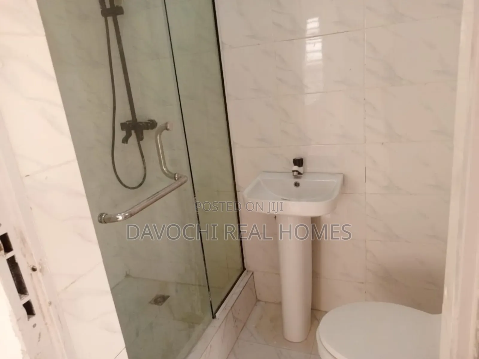 2bdrm Duplex in Ologolo Estate, Lekki for rent in Lekki