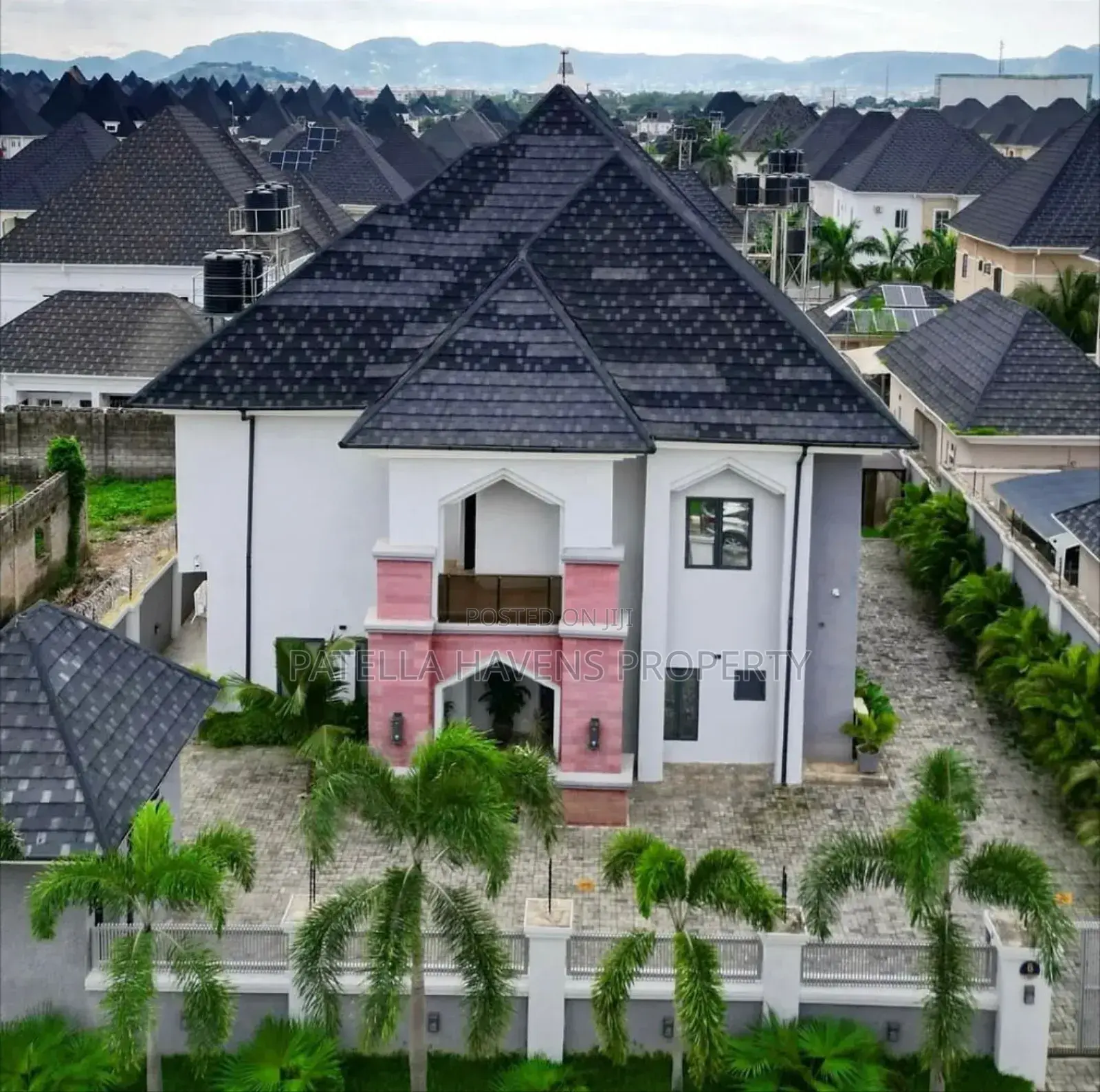 Furnished 4bdrm Duplex in Gwarinpa for sale in Gwarinpa