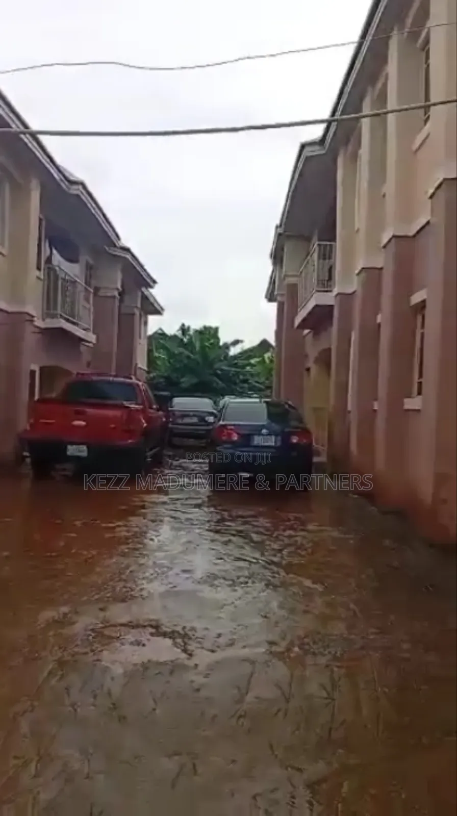 8bdrm Block of Flats in Infant Jesus, Asaba,, Oshimili South for sale in Oshimili South