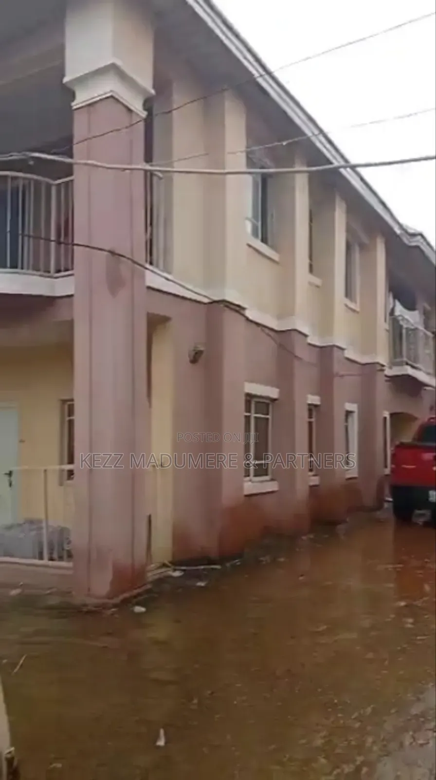 8bdrm Block of Flats in Infant Jesus, Asaba,, Oshimili South for sale in Oshimili South