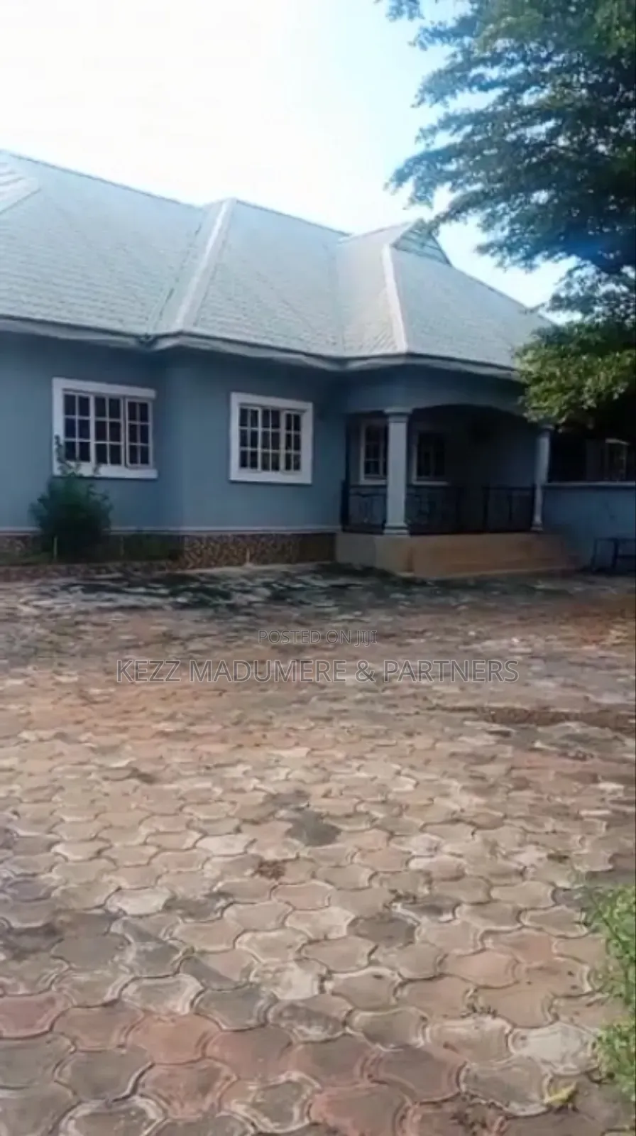 6bdrm Bungalow in Behind Nta Core, Oshimili South for sale in Oshimili South