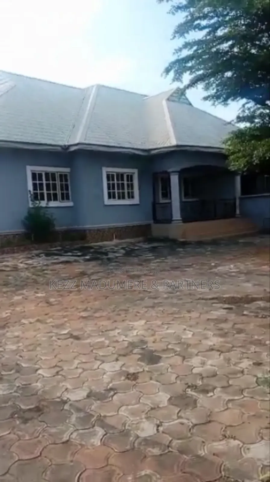 6bdrm Bungalow in Behind Nta Core, Oshimili South for sale in Oshimili South