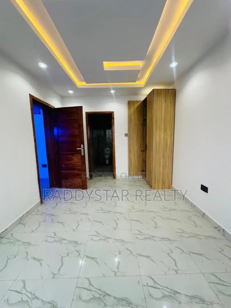 4bdrm Duplex in Gbagada for sale in Gbagada