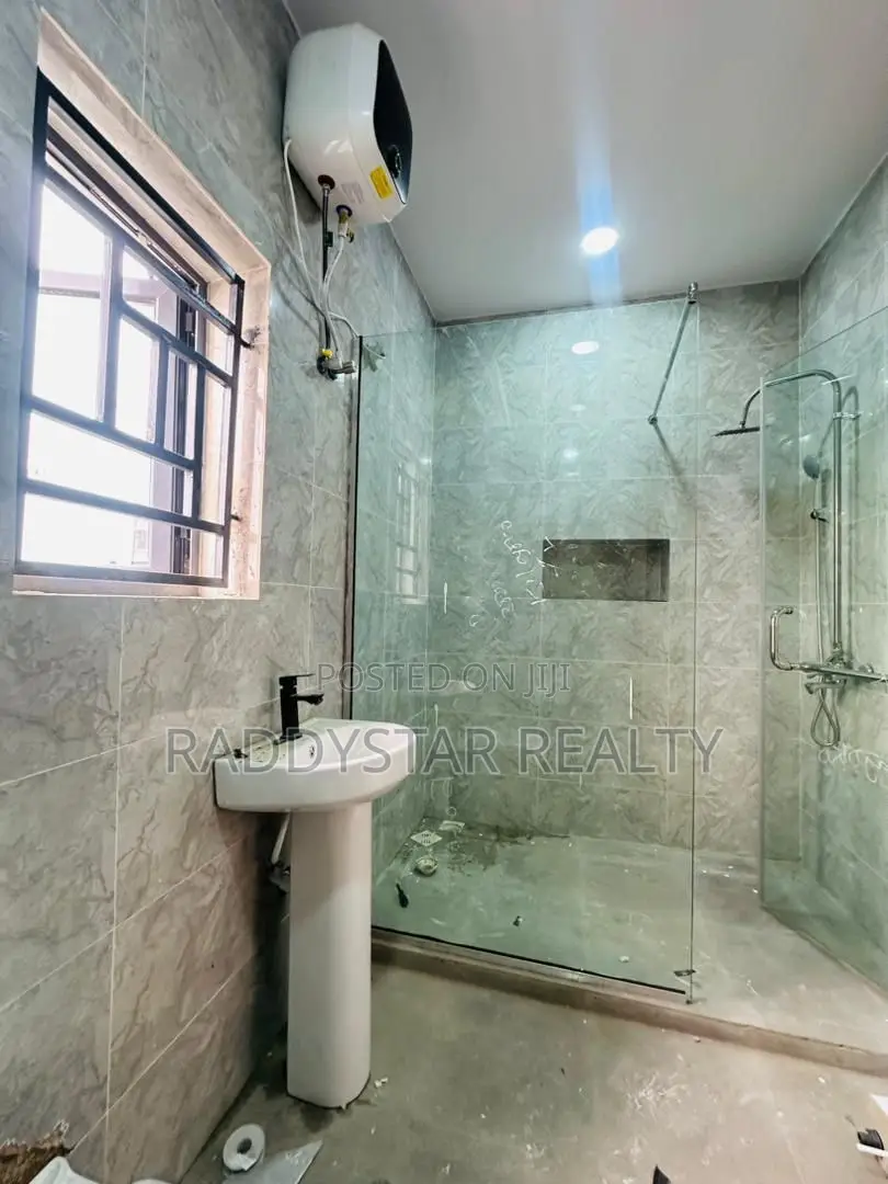 4bdrm Duplex in Gbagada for sale in Gbagada