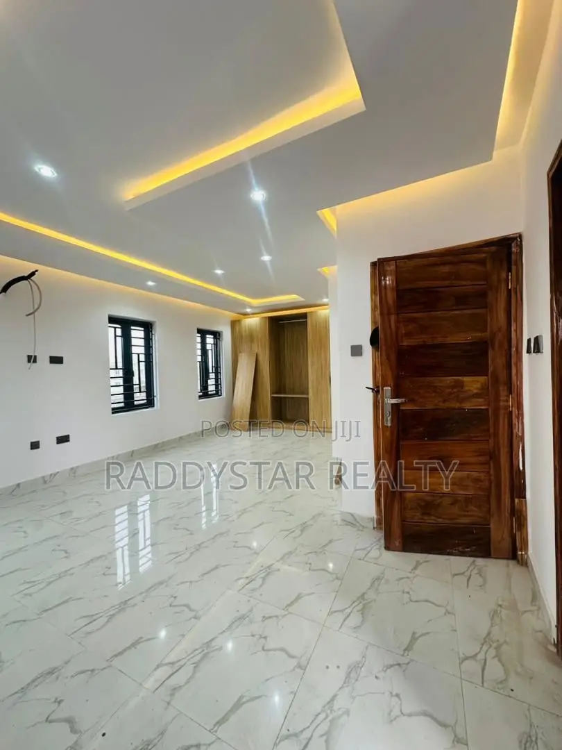 4bdrm Duplex in Gbagada for sale in Gbagada