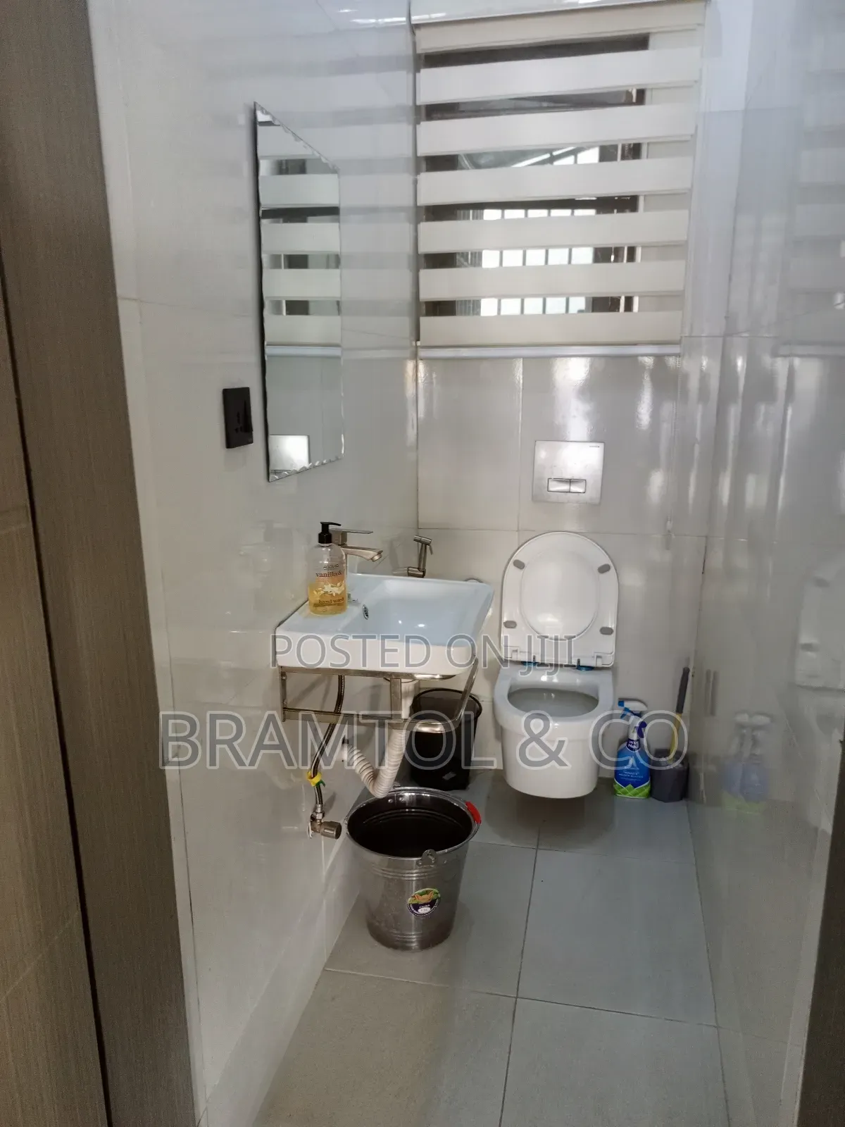 Furnished 5bdrm Townhouse / Terrace in Asokoro for rent in Asokoro