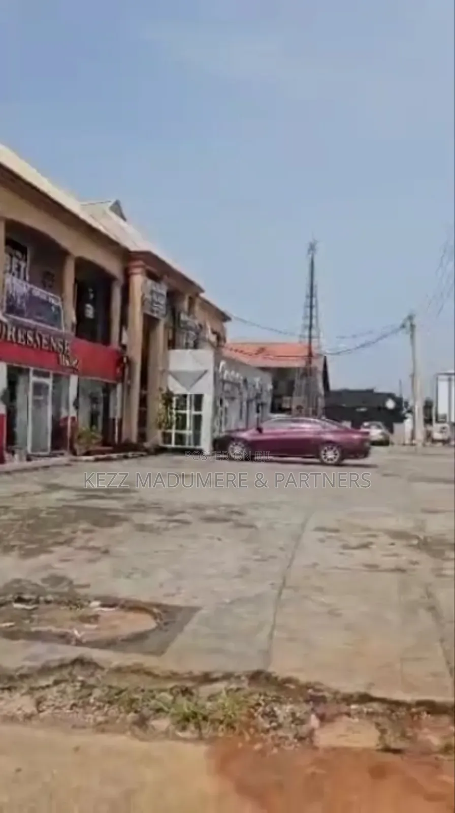 For Sale: Cofo Commercial Plaza on Okpanam Rd, Asaba, Delta State in Oshimili South