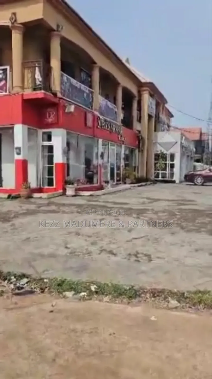 For Sale: Cofo Commercial Plaza on Okpanam Rd, Asaba, Delta State in Oshimili South