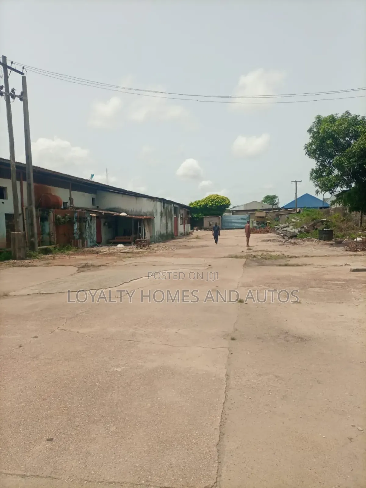 A Self Compound Warehouse With Office Space for Lease in Kirikiri