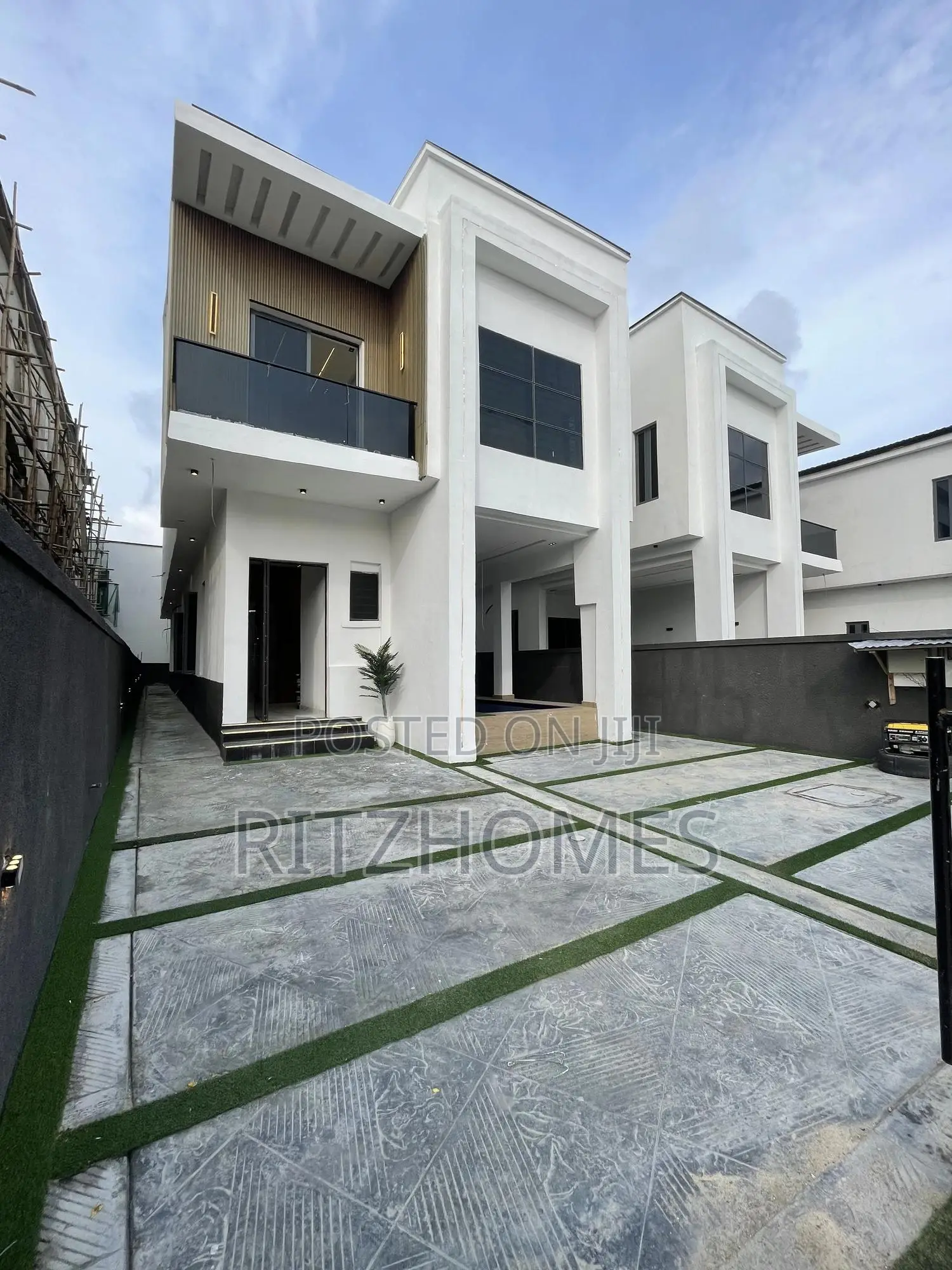 5bdrm Duplex in Ado / Ajah for sale in Ado / Ajah