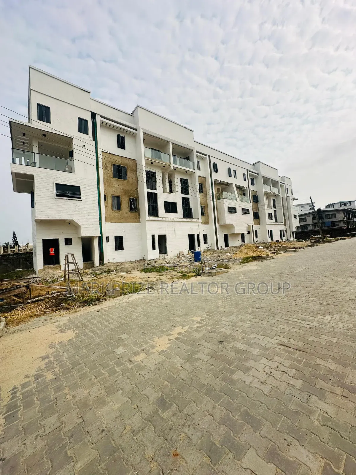 4bdrm Maisonette in Opebi for sale in Opebi