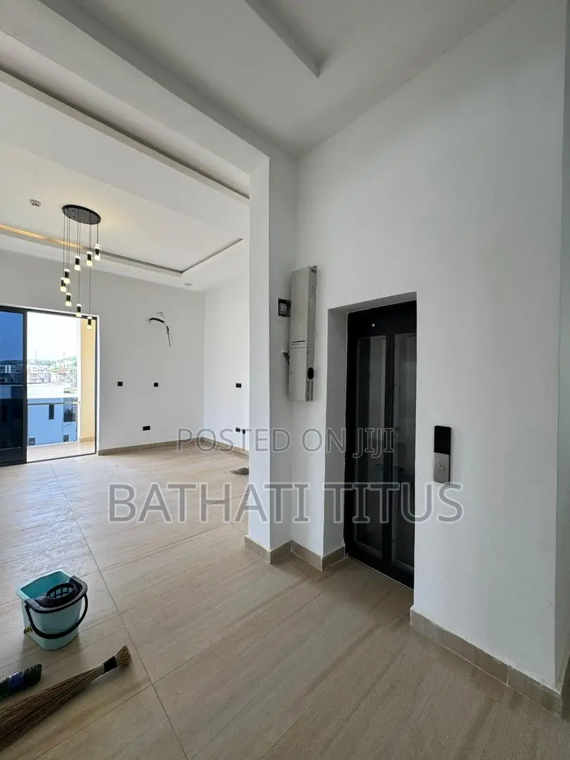 6bdrm Duplex in Guzape District for sale in Guzape District
