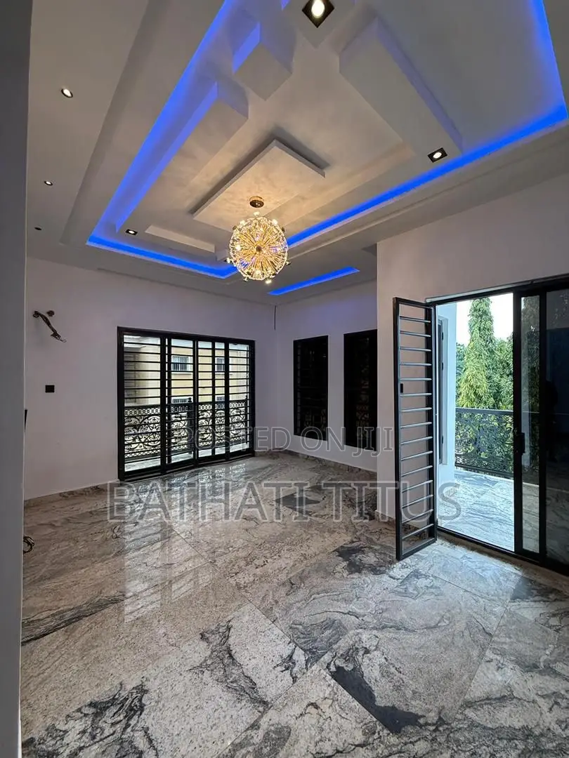 4bdrm Duplex in Life Camp for sale in Life Camp