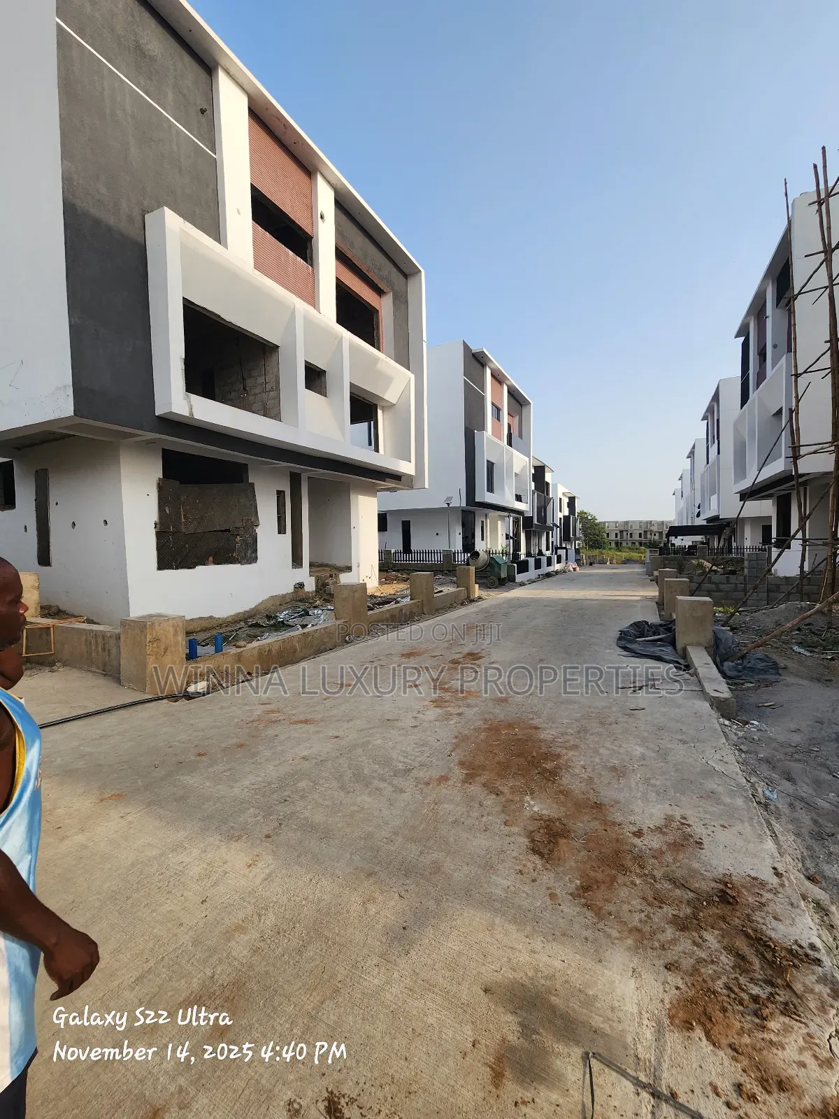 5bdrm Duplex in River Park Estate, for sale in Lugbe District