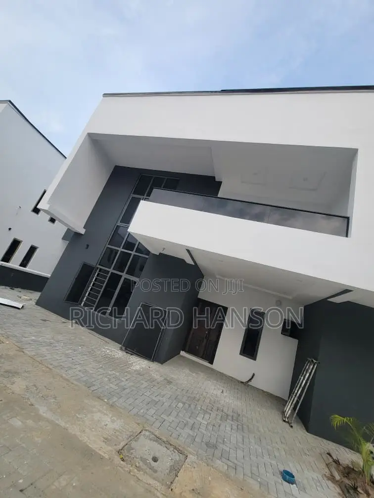 3bdrm Apartment in Abraham Adesanya Estate for rent in Abraham Adesanya Estate