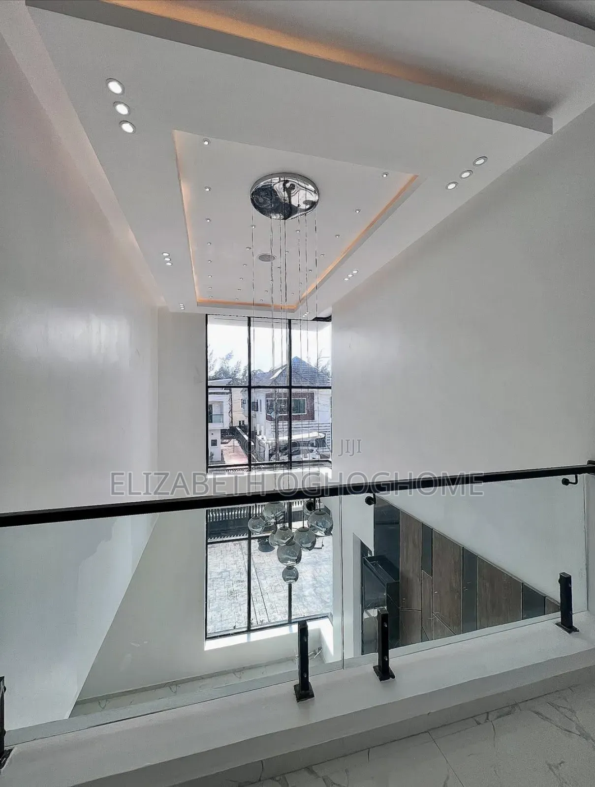 5bdrm Duplex in Ikota for sale in Ikota