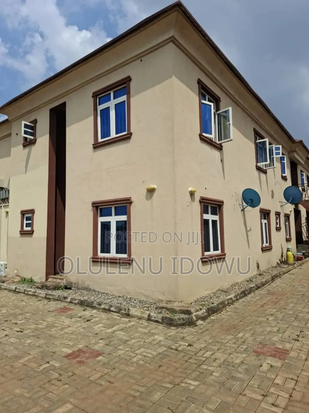 Furnished 3bdrm Block of Flats in Abiola Estate, Lekki for sale in Lekki