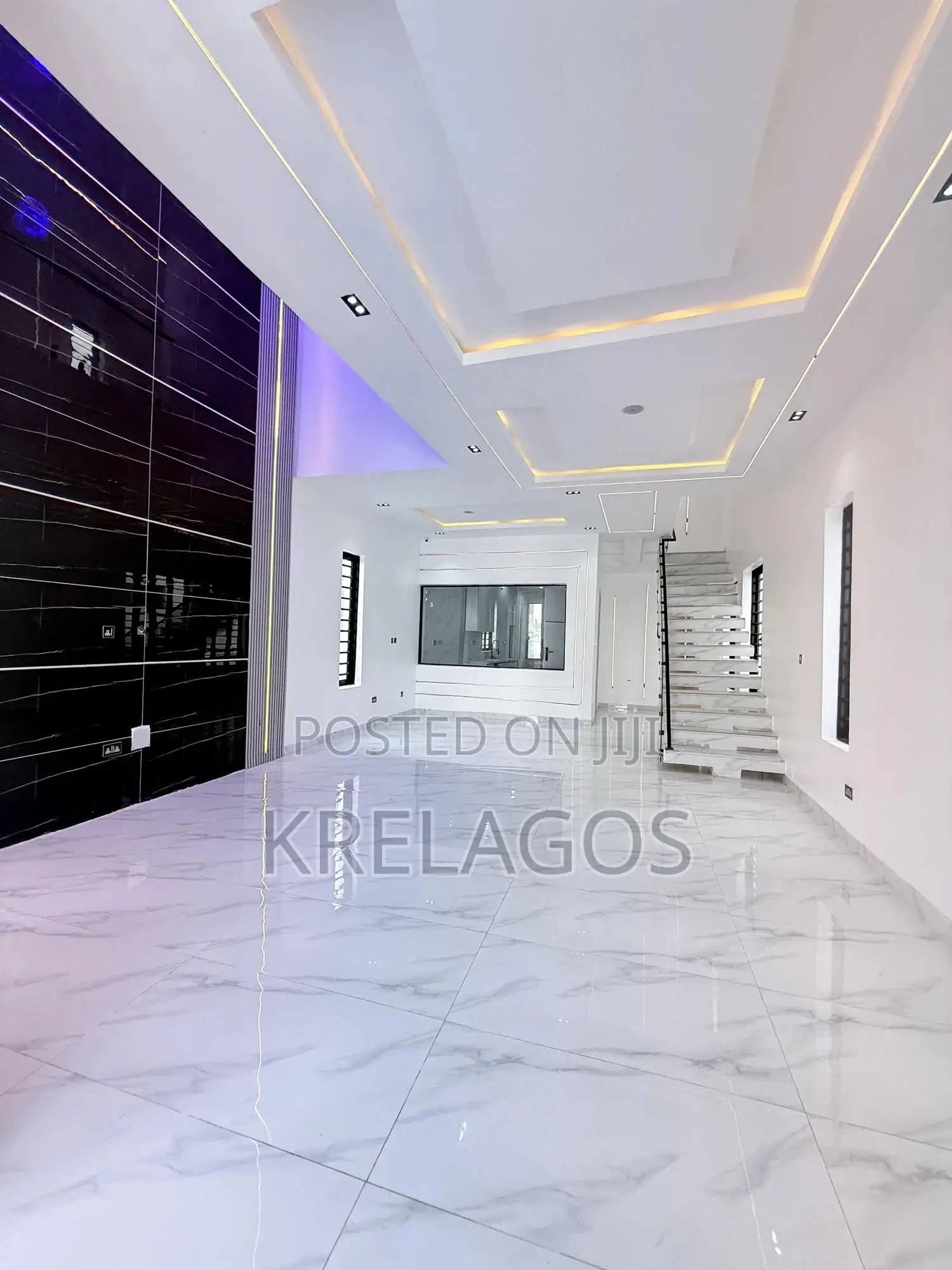 5bdrm Duplex in Ologolo for sale in Ologolo