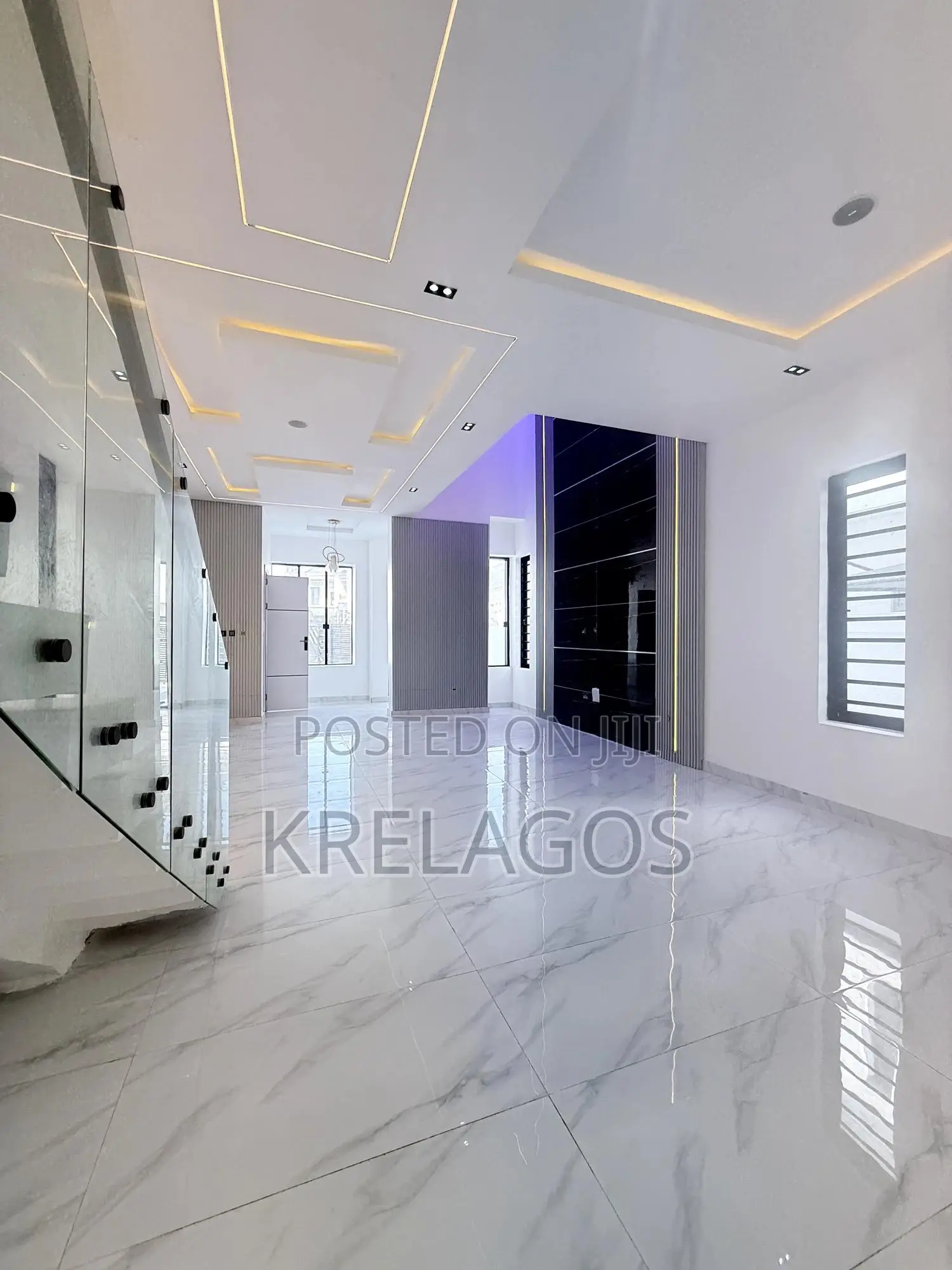 5bdrm Duplex in Ologolo for sale in Ologolo