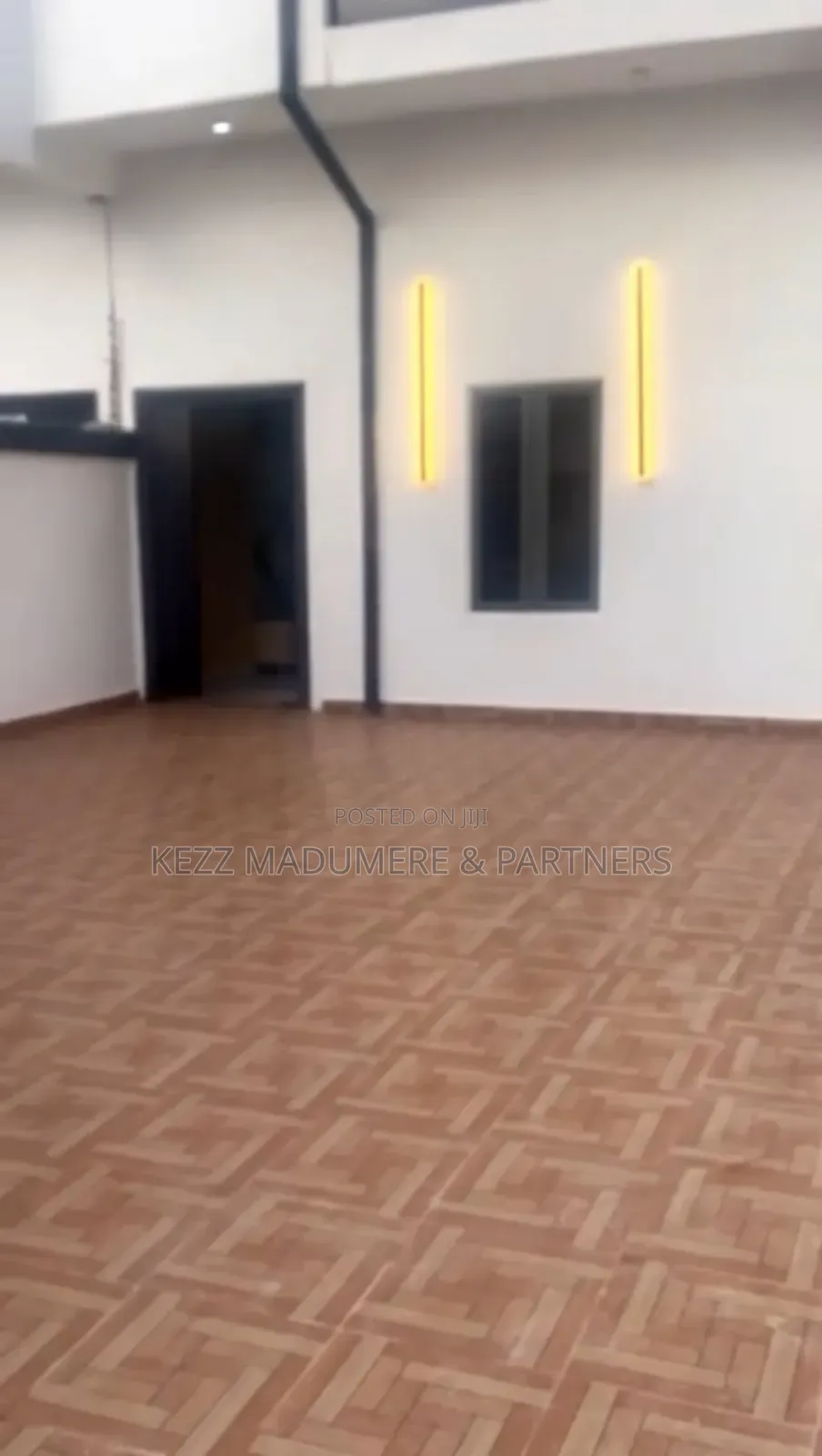 5bdrm Duplex in Off Nnebisi Road ,, Oshimili South for sale in Oshimili South