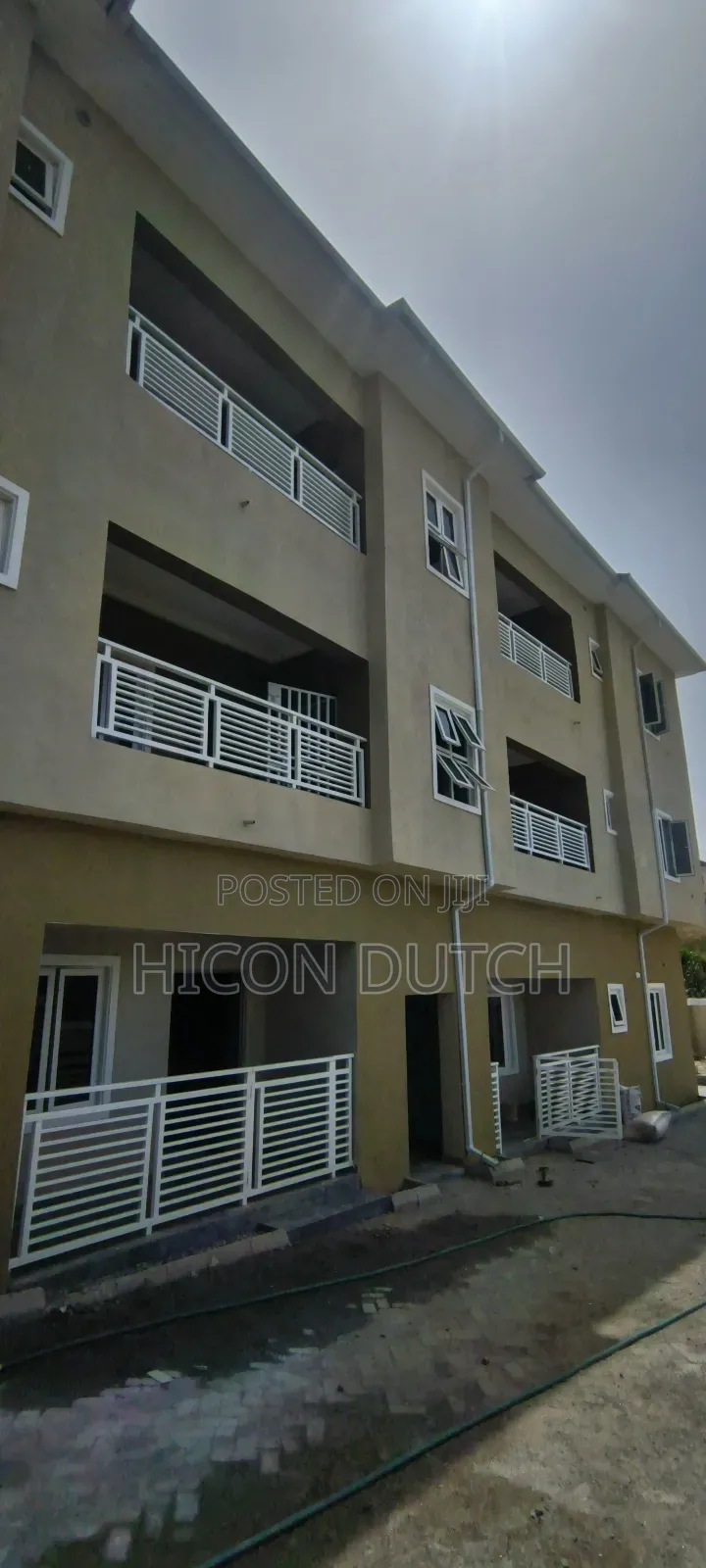 2bdrm Block of Flats in Nnpc Estate, Life Camp for rent in Life Camp