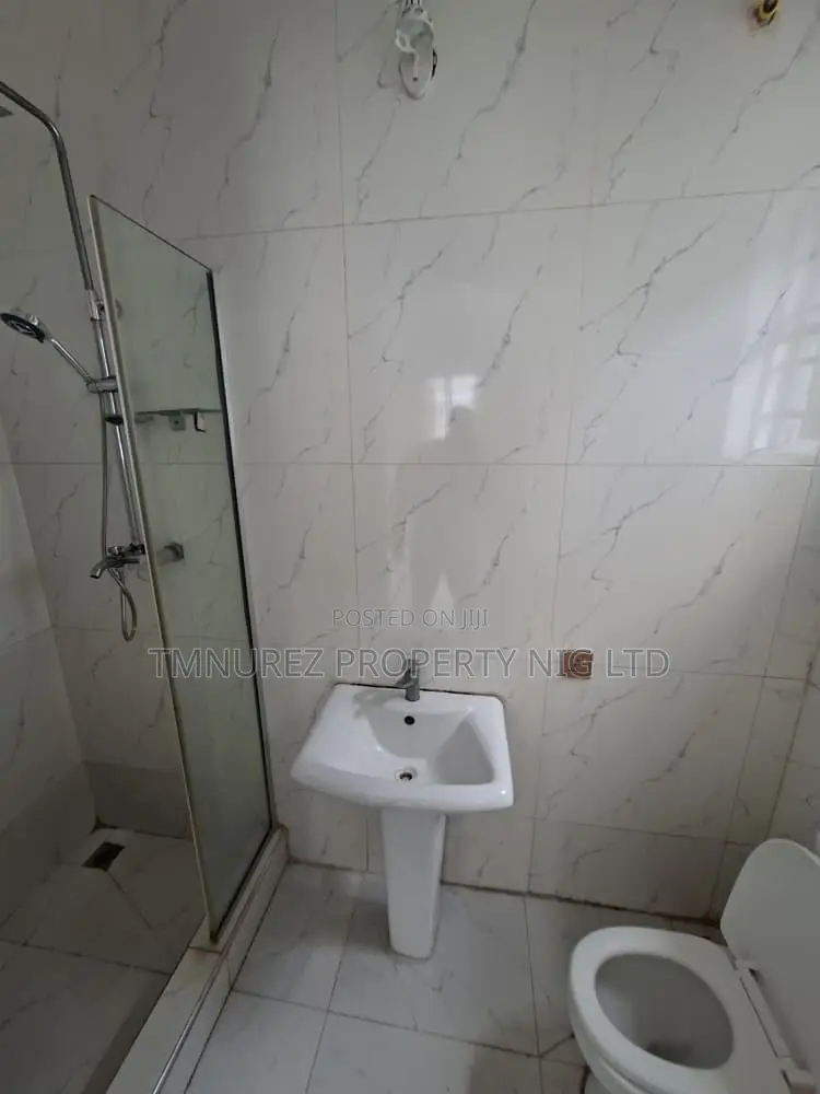 4bdrm Duplex in Alternative, Lekki for rent in Lekki